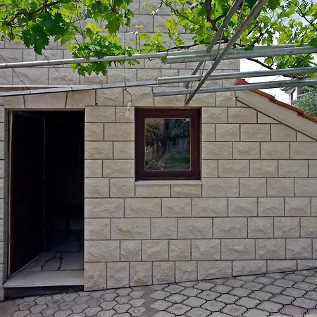 Apartament Ivan *